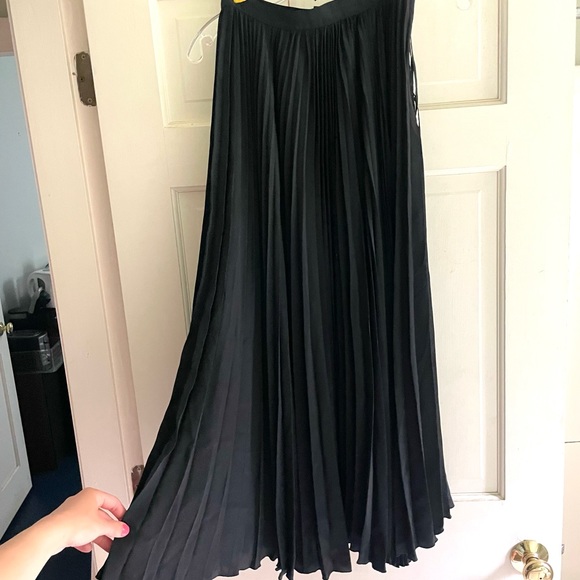 Ralph Lauren Purple Label Dresses & Skirts - Vintage Purple Label Ralph Lauren Black Midi Skirt